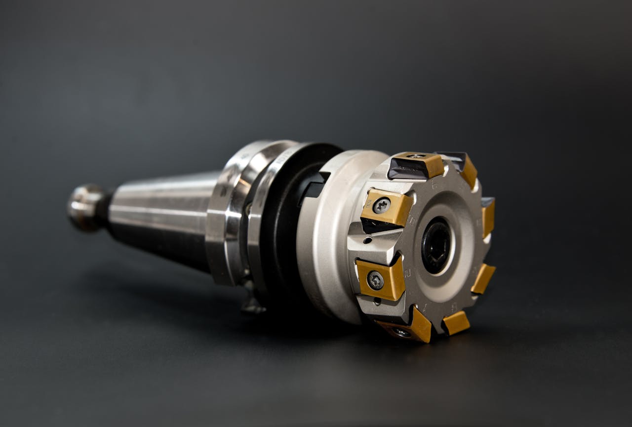 High-performance indexable cutter used in precision metalworking and tooling systems